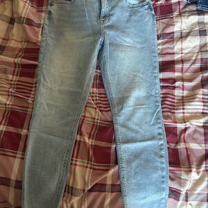 Classic Light Blue Skinny Jeans for Women